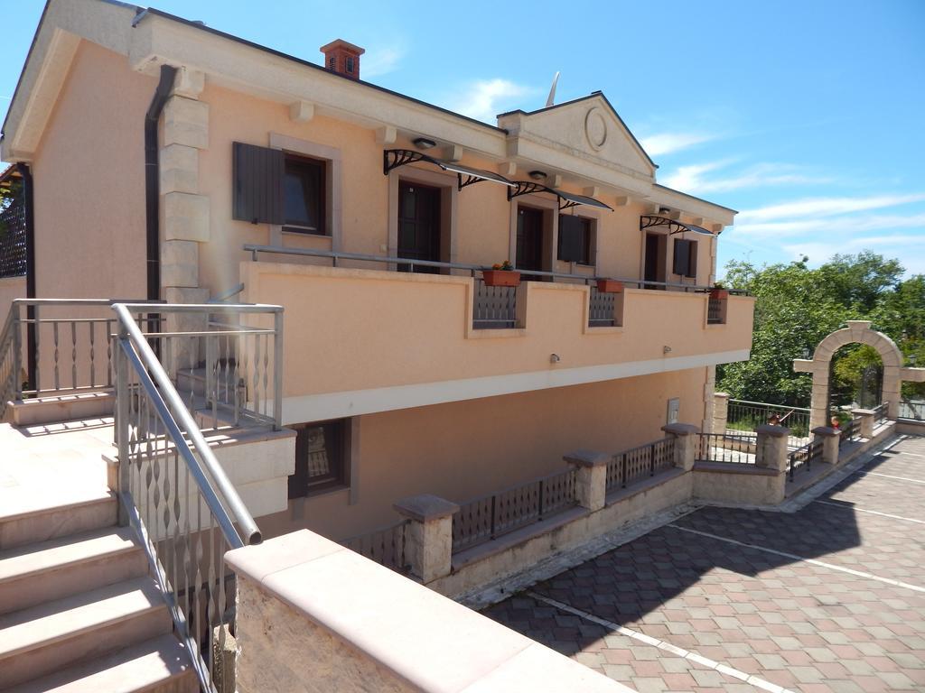 Apartmani Zona Sveti Stefan Esterno foto