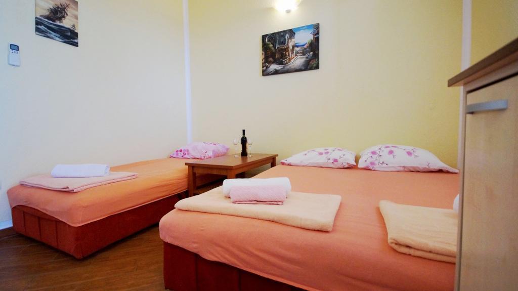 Apartmani Zona Sveti Stefan Esterno foto
