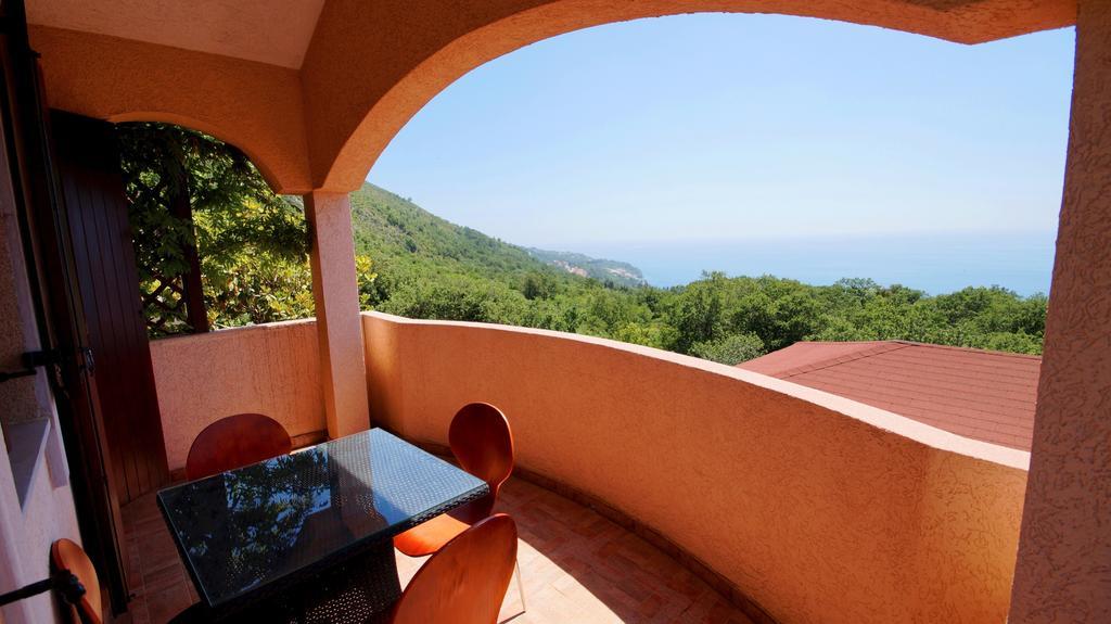 Apartmani Zona Sveti Stefan Esterno foto