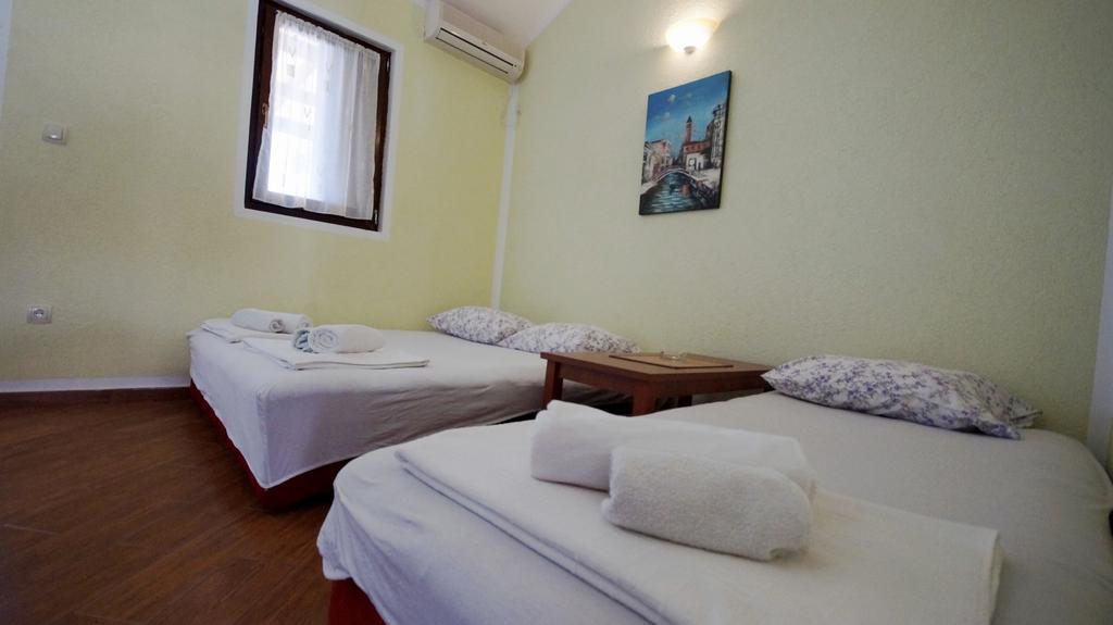 Apartmani Zona Sveti Stefan Esterno foto