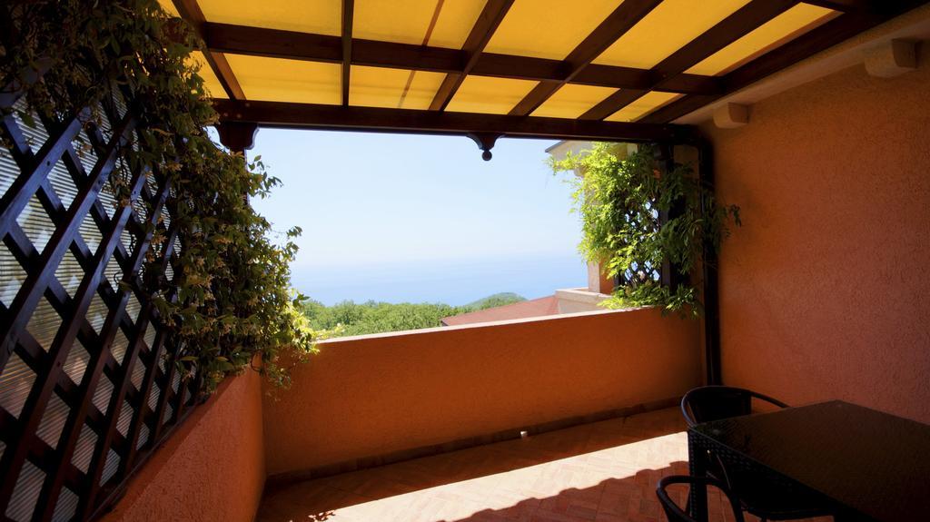 Apartmani Zona Sveti Stefan Esterno foto