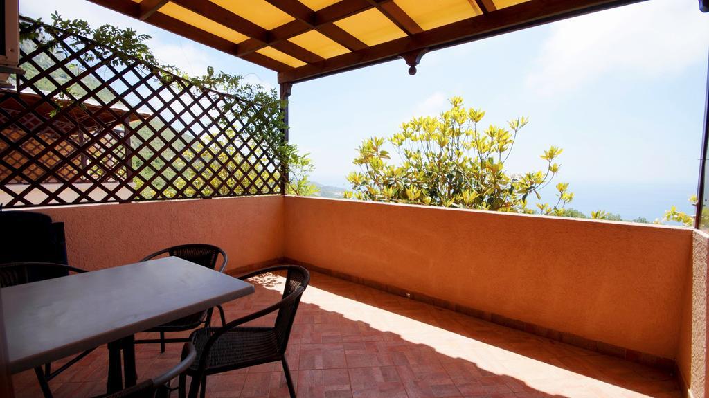 Apartmani Zona Sveti Stefan Esterno foto