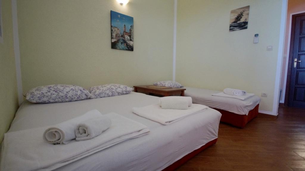 Apartmani Zona Sveti Stefan Esterno foto