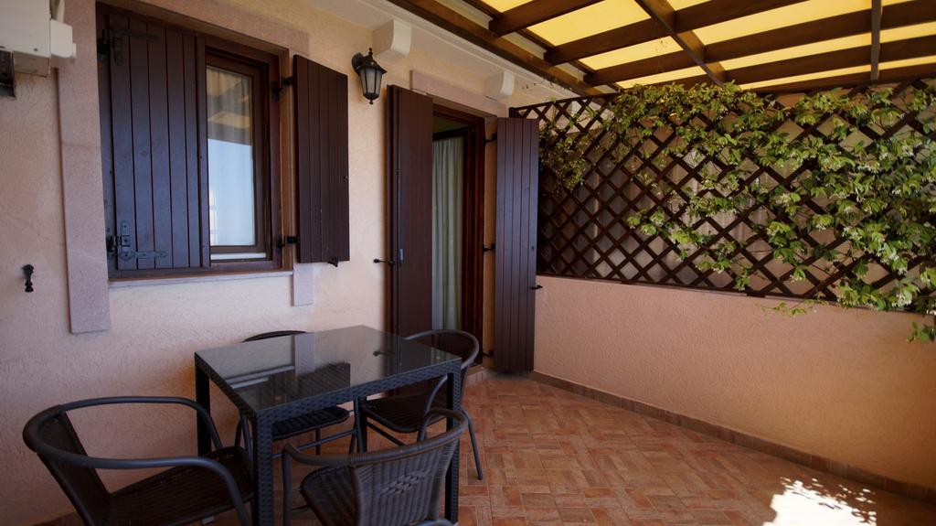 Apartmani Zona Sveti Stefan Esterno foto